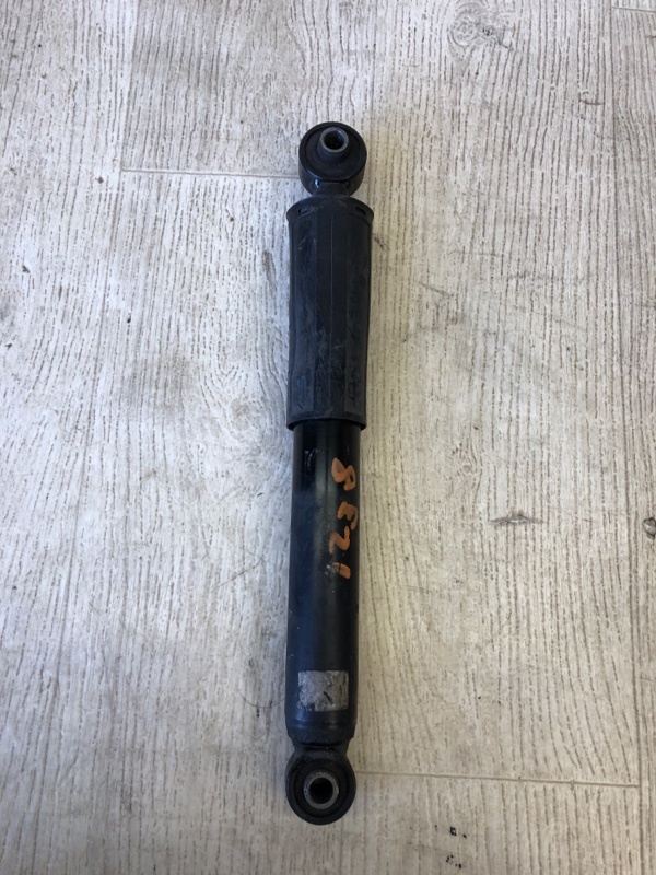 Амортизатор задний FORTE/CERATO TD 08-13 2011 TD 2.0 G4KD Амортизатор задний FORTE/CERATO TD 08-13 2011 TD 2.0 G4KD