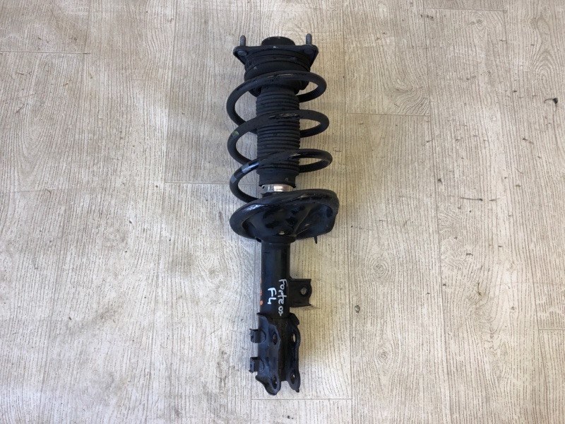 Амортизатор передний левый KIA FORTE/CERATO TD 08-13 2011 TD 2.0 G4KD 54651-1M360 Б/У