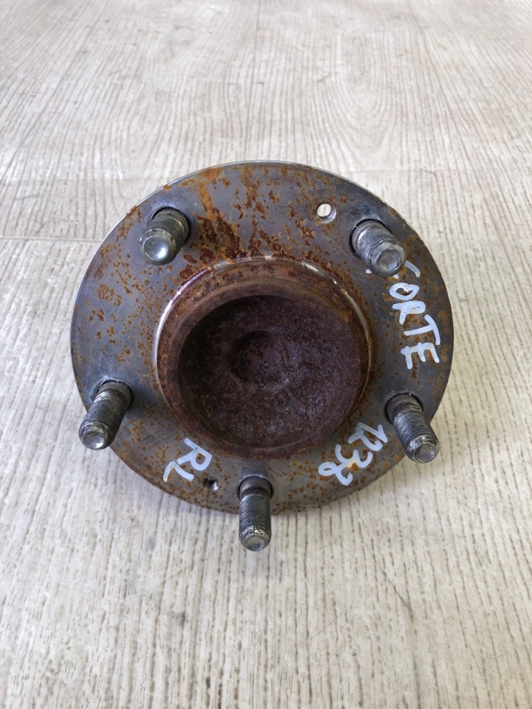 Ступица задняя KIA FORTE/CERATO TD 08-13 TD 2.0 G4KD Ступица задняя KIA FORTE/CERATO TD 08-13 TD 2.0 G4KD