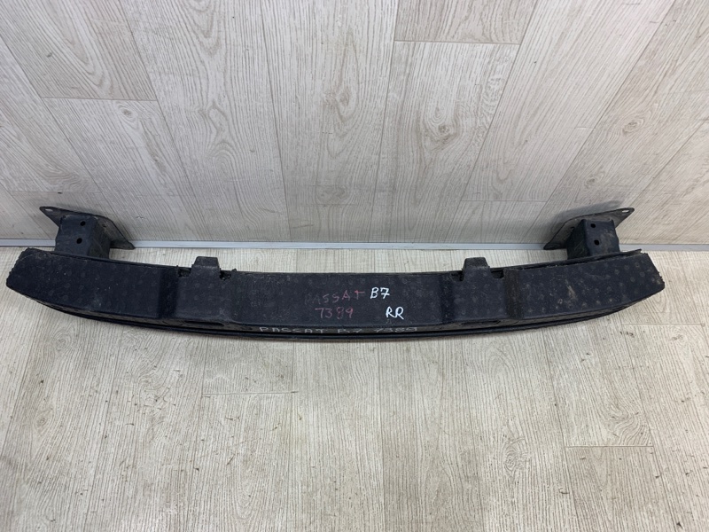 Усилитель заднего бампера PASSAT B7 11-15 2014 A32 1.8 CPRA