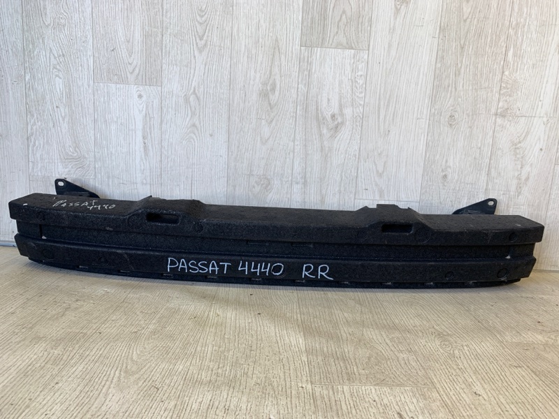 Запчасть усилитель заднего бампера VOLKSWAGEN PASSAT B7 11-15 2012 A32 2.5 CBUA 561 807 305 Б/У Усилитель заднего бампера VOLKSWAGEN PASSAT B7 11-15 2012 A32 2.5 CBUA 561 807 305 Б/У