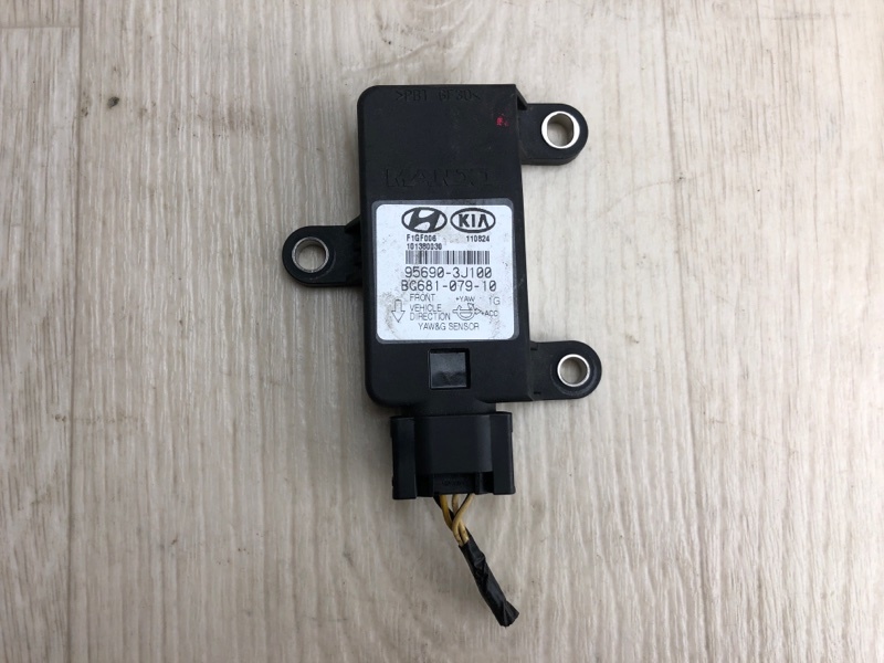 Датчик ESP KIA FORTE/CERATO TD 08-13 2011 TD 2.0 G4KD 95690-3J100 Б/У
