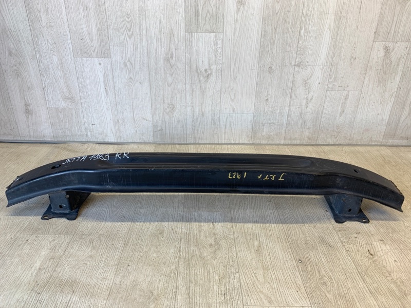 Усилитель заднего бампера JETTA USA 10-17 2011 162 CBTA 2.5L