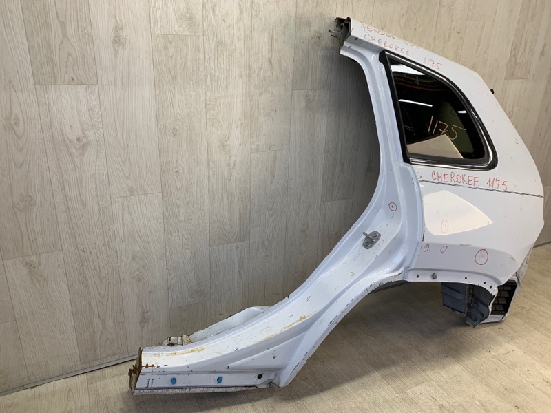 Четверть кузова задняя левый CHEROKEE 14- 2017 KL 2.4 ED6 Четверть кузова задняя левый CHEROKEE 14- 2017 KL 2.4 ED6
