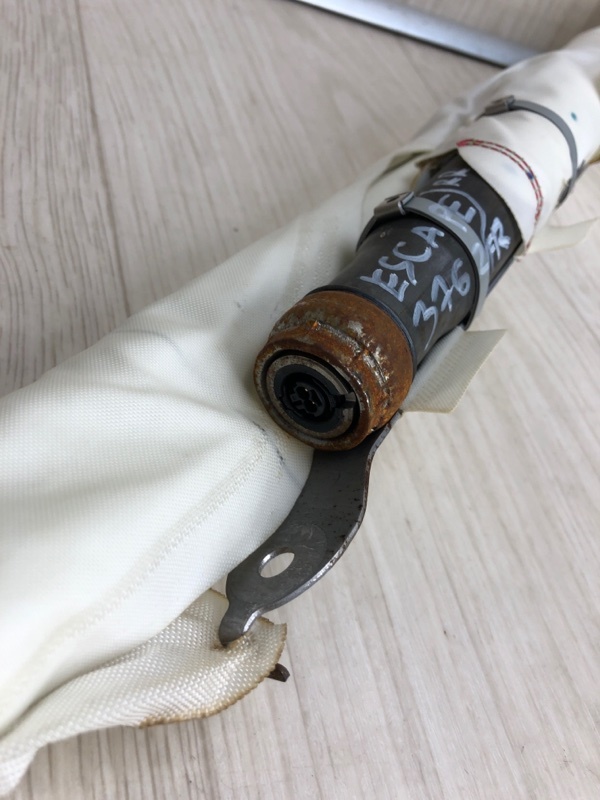 Подушка безопасности (штора) правая ESCAPE 12-19 2012 TM2 2.0 HDTX