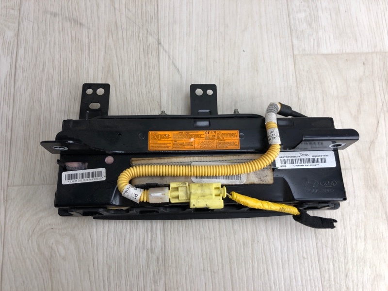 Подушка безопасности в колени OPTIMA JF 15-20 2016 JF 2.4 G4KJ Подушка безопасности в колени OPTIMA JF 15-20 2016 JF 2.4 G4KJ