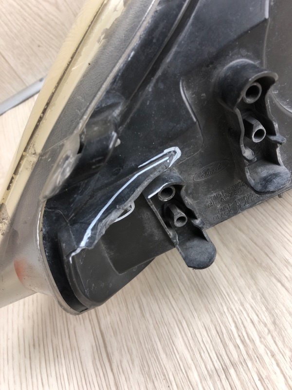 Фара правая FOCUS 10-18 2013 BK 2.0 XQDA