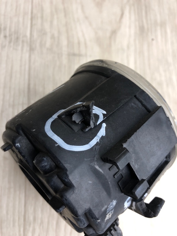 Противотуманная фара левая FOCUS 10-18 2013 BK 2.0 XQDA