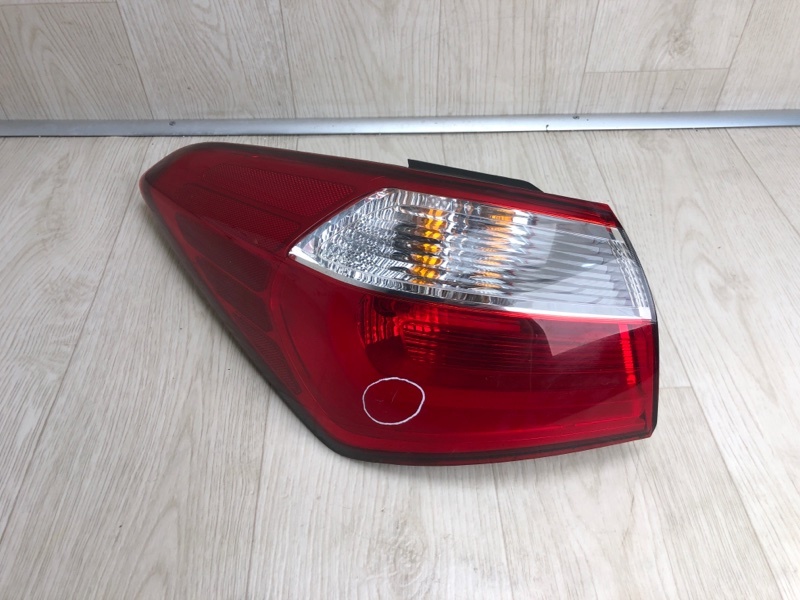 Фонарь наружный левый KIA FORTE YD 12- 2013 YD 1.8 G4NB 92401-A7000 Б/У