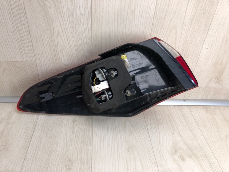 Фонарь наружный правый FORTE YD 12- 2013 YD 1.8 G4NB