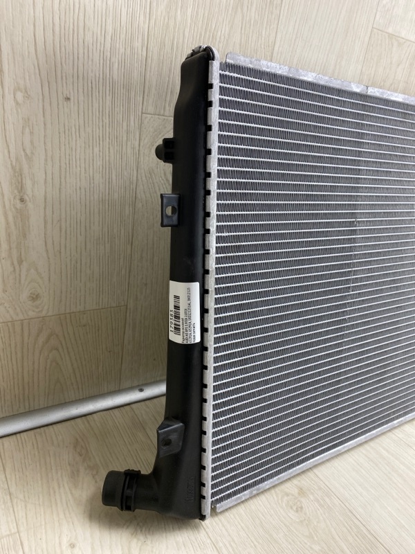 Радиатор основной JETTA 05-10 2.0 TDi