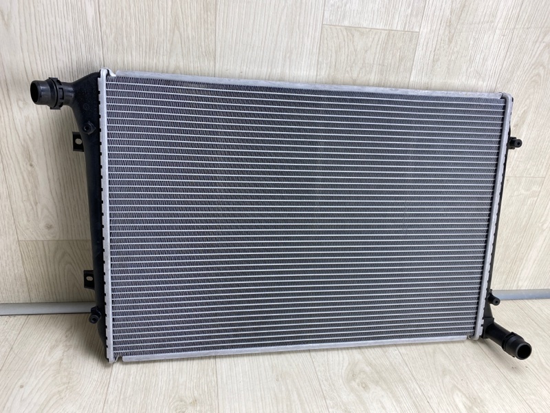 Радиатор основной JETTA 05-10 2.0 TDi