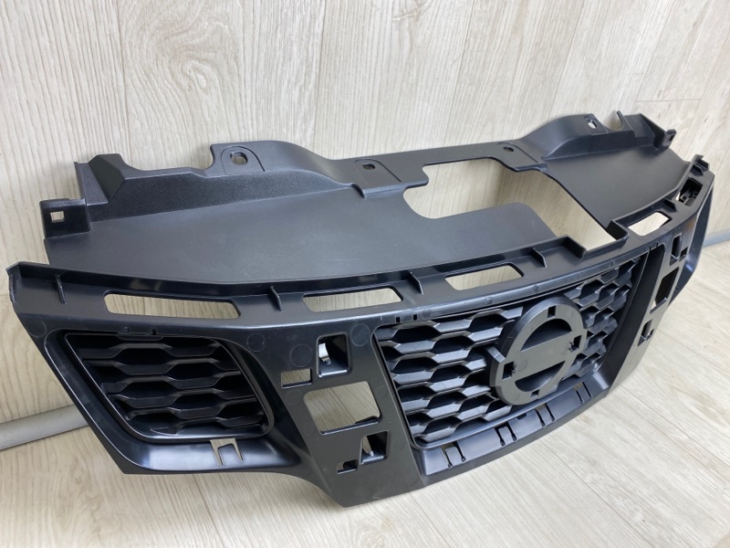 Решетка радиатора NV200 USA 13- 13-18 M20XUS 2.0 MR20DE