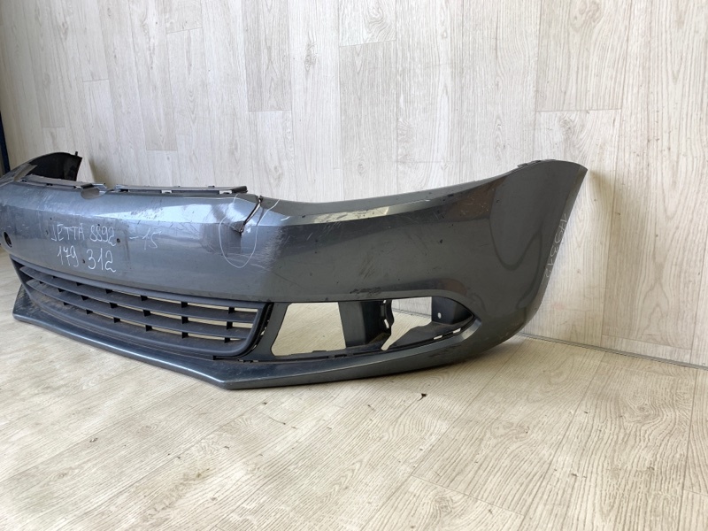 Бампер передний JETTA USA 10-17 2013 162 2.5 CBUA