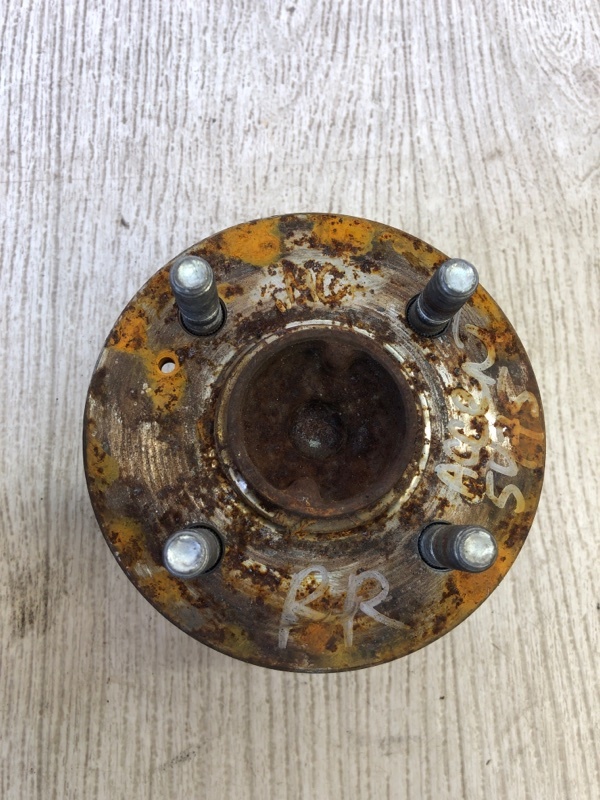 Запчасть ступица задняя HYUNDAI ACCENT MC 06-10 2007 MC 1.6 G4ED 527501G001 Б/У Ступица задняя HYUNDAI ACCENT MC 06-10 2007 MC 1.6 G4ED 527501G001 Б/У