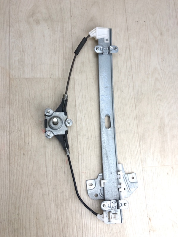 Стеклоподъемник задний правый HYUNDAI ACCENT MC 06-10 2007 MC 1.6 G4ED 83402-1G000 Б/У