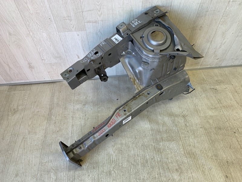 Лонжерон передний правый 200 14-16 2016 UF 2.4 ED6 Лонжерон передний правый 200 14-16 2016 UF 2.4 ED6