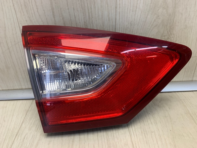 Фонарь внутренний задний левый FORD FUSION 14- 2013 CD4 C25HDEX DS7Z-1340-5A Б/У