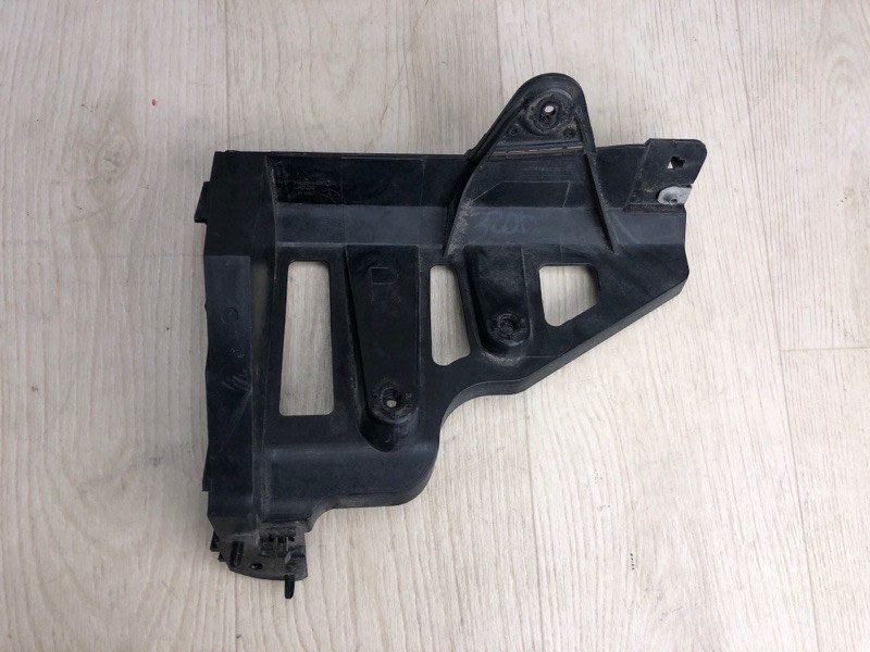 Запчасть кронштейн заднего бампера задний правый JEEP CHEROKEE 14- 2014 KL 3.2 EHB 68138416AC Б/У Кронштейн заднего бампера задний правый JEEP CHEROKEE 14- 2014 KL 3.2 EHB 68138416AC Б/У