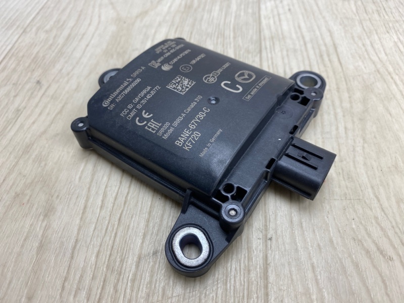 Датчик слепых зон задний MAZDA 3 BM 13-19 Датчик слепых зон задний MAZDA 3 BM 13-19