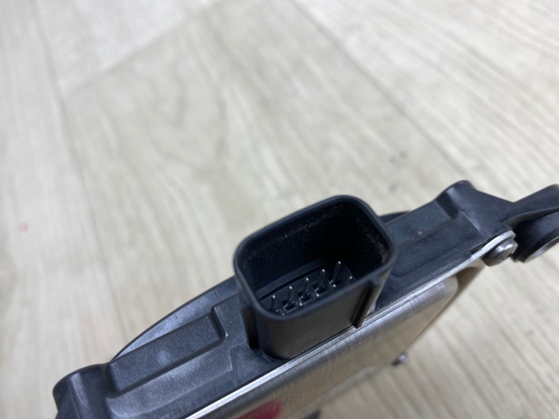 Датчик слепых зон задний 3 BM 13-19 2017-2018 Датчик слепых зон задний 3 BM 13-19 2017-2018