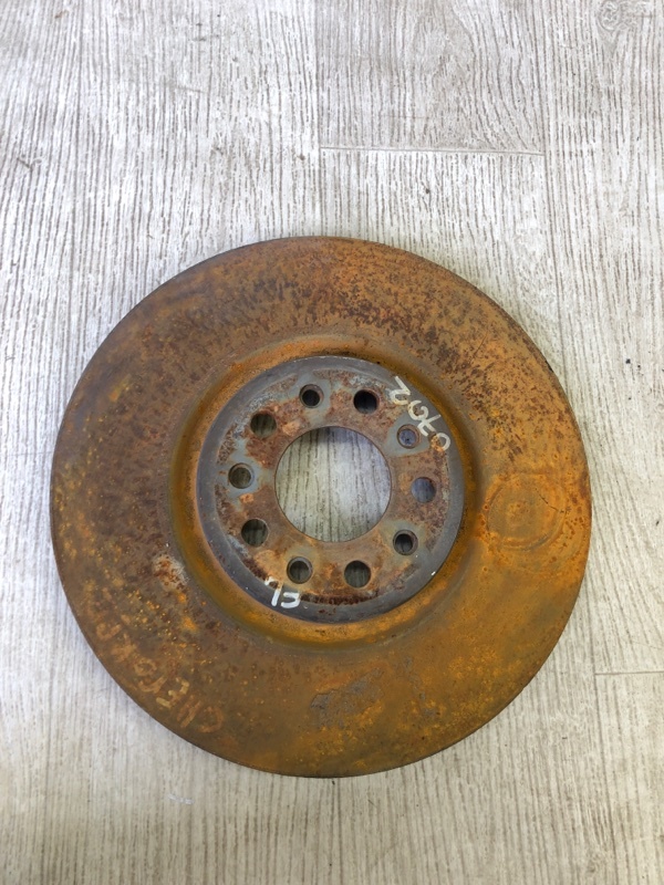 Запчасть тормозной диск передний JEEP CHEROKEE 14- 2014 KL 3.2 EHB 4779884AC Б/У Тормозной диск передний JEEP CHEROKEE 14- 2014 KL 3.2 EHB 4779884AC Б/У