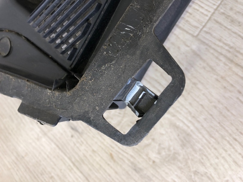 Пластик под лобовое стекло / Жабо CHEVROLET CRUZE 15- J400 1.4T LE2 Пластик под лобовое стекло / Жабо CHEVROLET CRUZE 15- J400 1.4T LE2