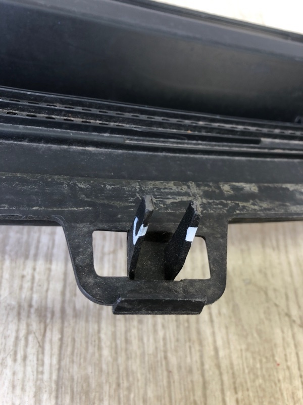 Пластик под лобовое стекло / Жабо CRUZE 15- 2017 J400 1.4T LE2 Пластик под лобовое стекло / Жабо CRUZE 15- 2017 J400 1.4T LE2