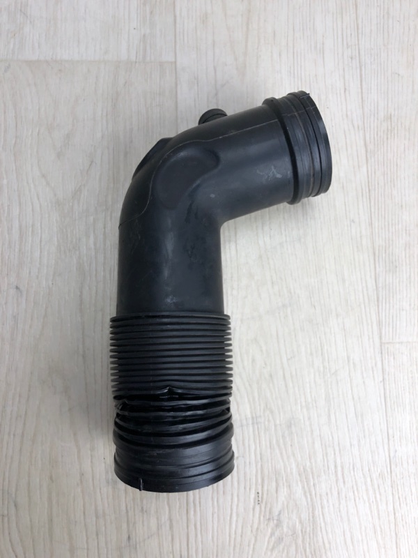 Патрубок воздушного фильтра BEETLE 11-19 2012 5C1 CBTA 2.5L