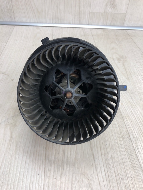 Моторчик печки VOLKSWAGEN BEETLE 11-19 5C1 CBTA 2.5L