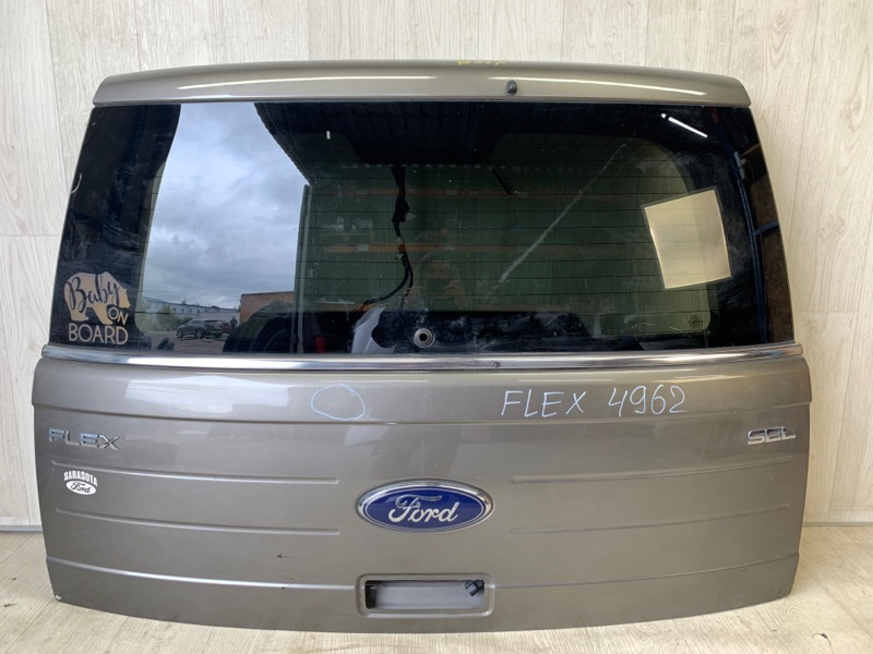 Запчасть крышка багажника FORD FLEX 08-19 2013 TP3 3.5 PDED BA8Z-7440010-A Б/У Крышка багажника FORD FLEX 08-19 2013 TP3 3.5 PDED BA8Z-7440010-A Б/У