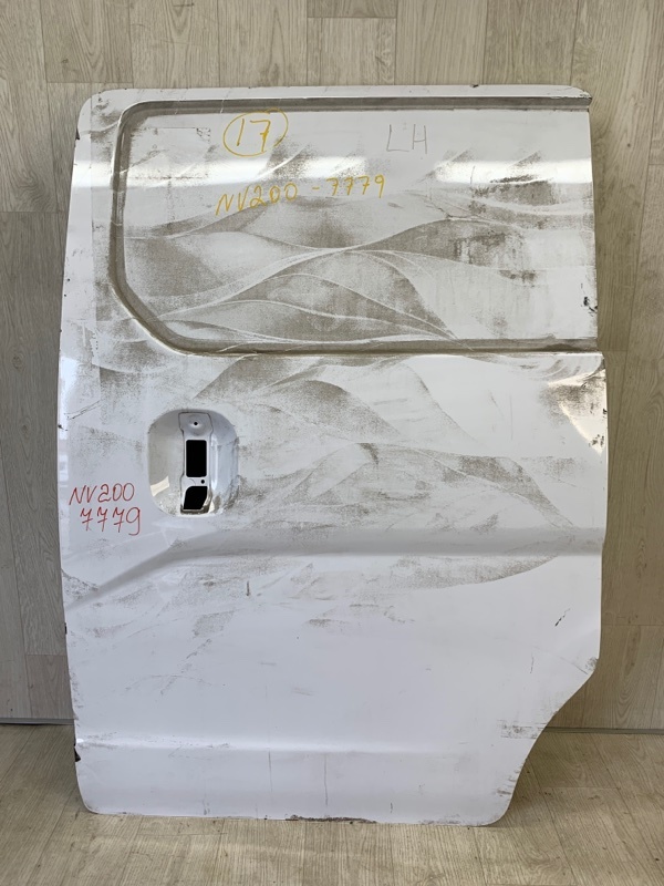 Дверь боковая сдвижная левая NISSAN NV200 USA 13- 2020 M20XUS 2.0 MR20DE HBA01-4AJMB Б/У