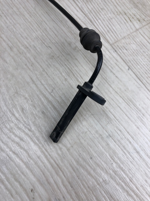 Датчик ABS задний левый CHEROKEE 14- 2014 KL 3.2 EHB Датчик ABS задний левый CHEROKEE 14- 2014 KL 3.2 EHB