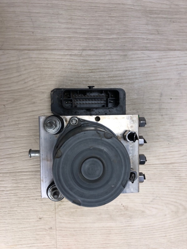Запчасть блок abs JEEP CHEROKEE 14- 2014 KL 3.2 EHB 68225335AA Б/У Блок ABS JEEP CHEROKEE 14- 2014 KL 3.2 EHB 68225335AA Б/У