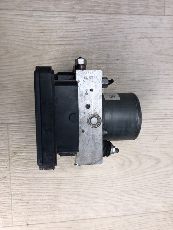 Блок ABS JEEP CHEROKEE 14- KL 3.2 EHB Блок ABS JEEP CHEROKEE 14- KL 3.2 EHB