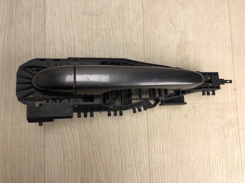 Запчасть ручка двери наружная задняя правая JEEP CHEROKEE 14- 2014 KL 3.2 EHB 68084836AF Б/У Ручка двери наружная задняя правая JEEP CHEROKEE 14- 2014 KL 3.2 EHB 68084836AF Б/У