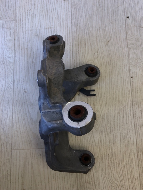 Цапфа задняя правая ALTIMA L33 12-18 2015 L33 2.5 QR25DE