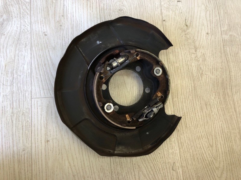 Тормозной механизм левый NISSAN ALTIMA L33 12-18 2015 L33 2.5 QR25DE 44010-3TA6B Б/У