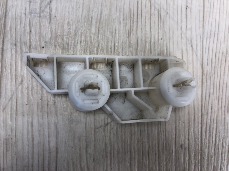 Кронштейн переднего бампера (на крыле) левый ALTIMA L33 12-18 2015 L33 2.5 QR25DE