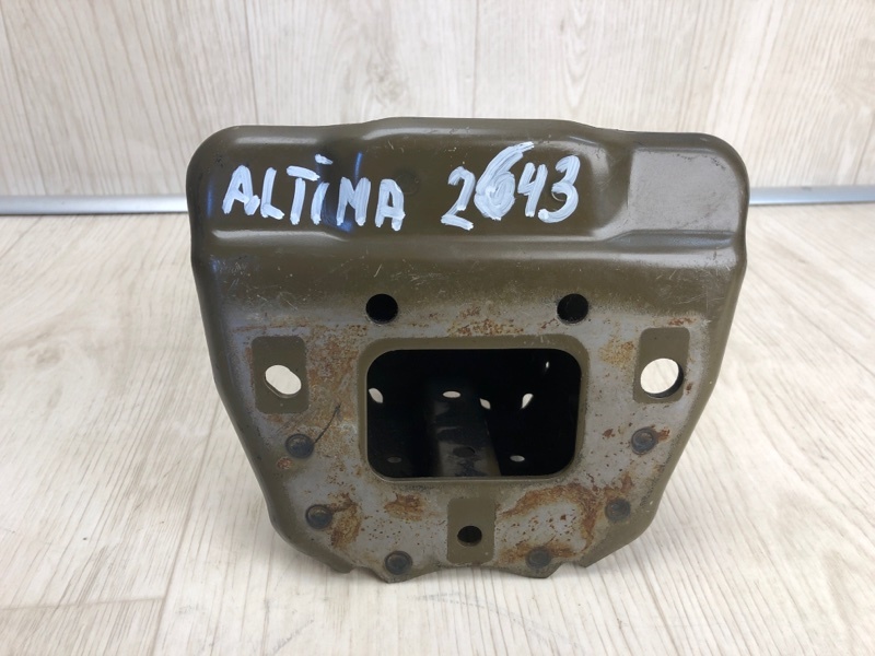 Кронштейн усилителя заднего бампера левый NISSAN ALTIMA L33 12-18 2015 L33 2.5 QR25DE 85211-3TA0B Б/У