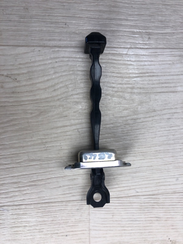 Ограничитель двери передний NISSAN ALTIMA L33 12-18 2015 L33 2.5 QR25DE 80430-3TA0A Б/У