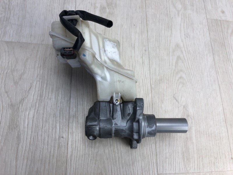 Главный тормозной цилиндр ALTIMA L33 12-18 2015 L33 2.5 QR25DE Главный тормозной цилиндр ALTIMA L33 12-18 2015 L33 2.5 QR25DE