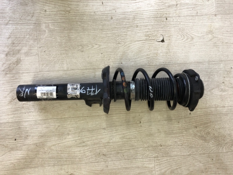 Амортизатор передний BEETLE 11-19 2012 5C1 CBTA 2.5L Амортизатор передний BEETLE 11-19 2012 5C1 CBTA 2.5L