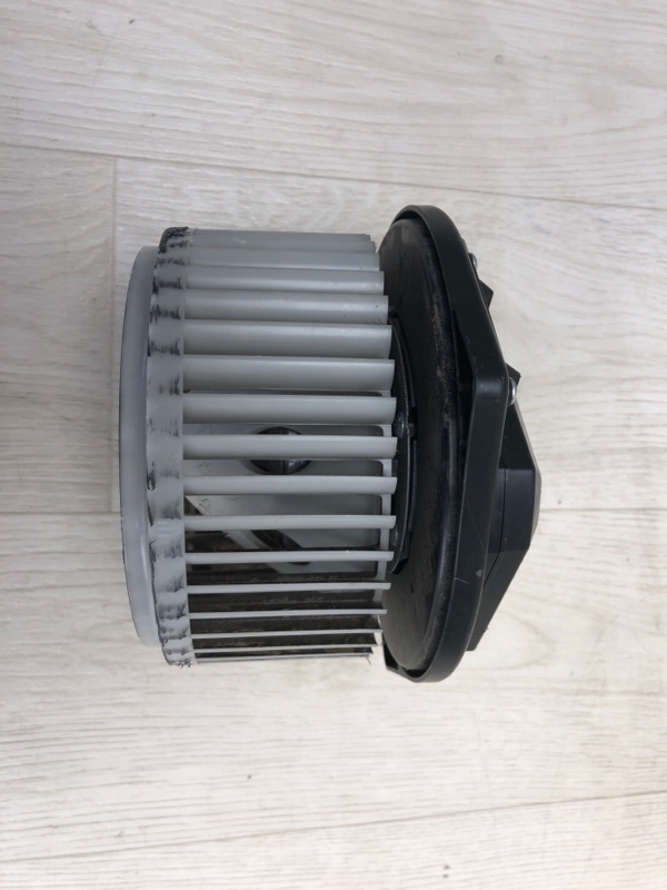 Моторчик печки ALTIMA L33 12-18 2015 L33 2.5 QR25DE