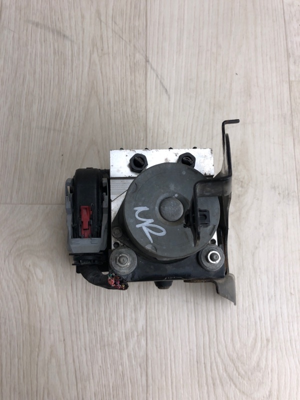 Блок ABS SONATA YF 10-14 2012 YF 2.0 G4KH Блок ABS SONATA YF 10-14 2012 YF 2.0 G4KH