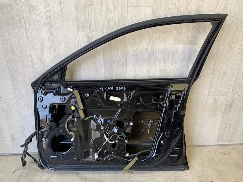 Дверь передняя правая ALTIMA L33 12-18 2015 L33 2.5 QR25DE