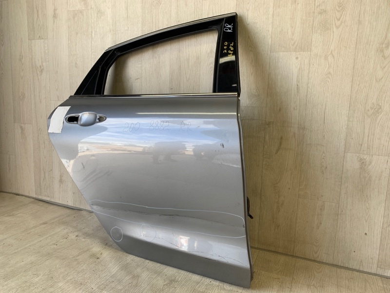 Дверь задняя правая CHRYSLER 200 14-16 UF 2.4 ED6