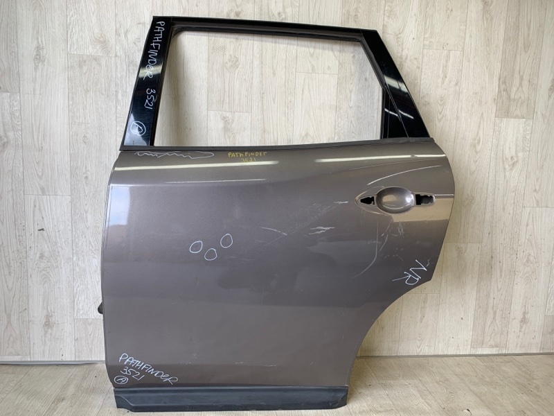 Дверь задняя левая NISSAN PATHFINDER R52 12-21 2014 R52 3.5 VQ35DE 82101-3KC0A Б/У
