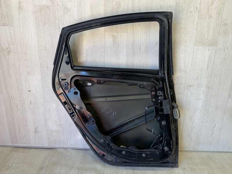 Дверь задняя левая DART 12-16 2014 PF 2.4 ED6