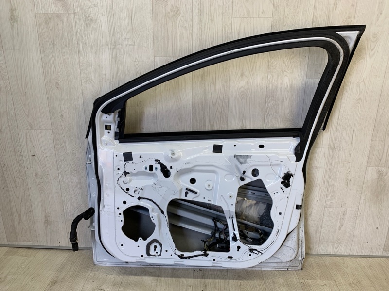 Дверь передняя правая FOCUS 10-18 2015 CB8 2.0 XQDA